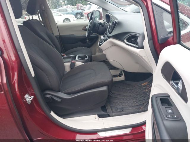 2018 CHRYSLER PACIFICA 2C4RC1FG4JR154307 Photo 4