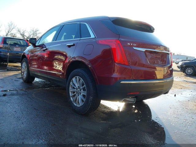 2018 CADILLAC XT5 1GYKNARS6JZ163568 Photo 2