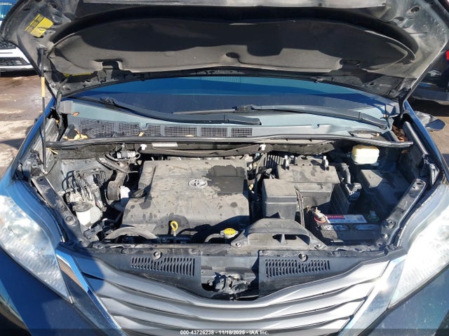 Aukcja sprzedaży 2014 Toyota Sienna Xle V6 8 Passenger, vin: 5TDYK3DC1ES525477, numer aukcji: 43726238