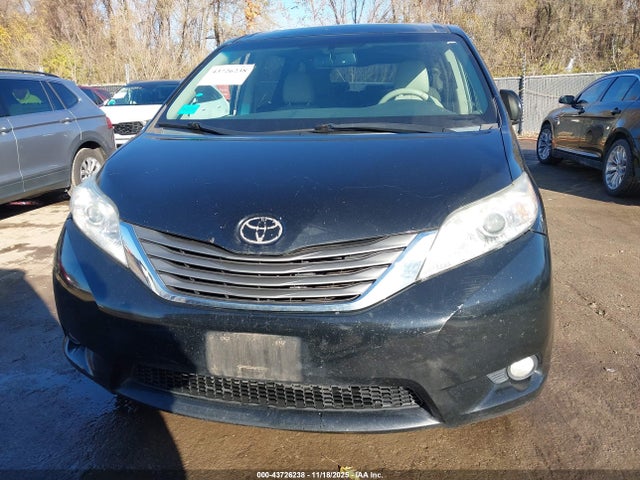 Aukcja sprzedaży 2014 Toyota Sienna Xle V6 8 Passenger, vin: 5TDYK3DC1ES525477, numer aukcji: 43726238