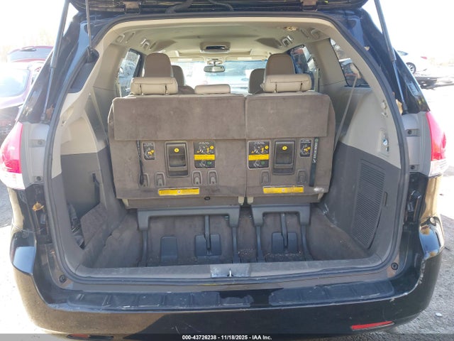Aukcja sprzedaży 2014 Toyota Sienna Xle V6 8 Passenger, vin: 5TDYK3DC1ES525477, numer aukcji: 43726238