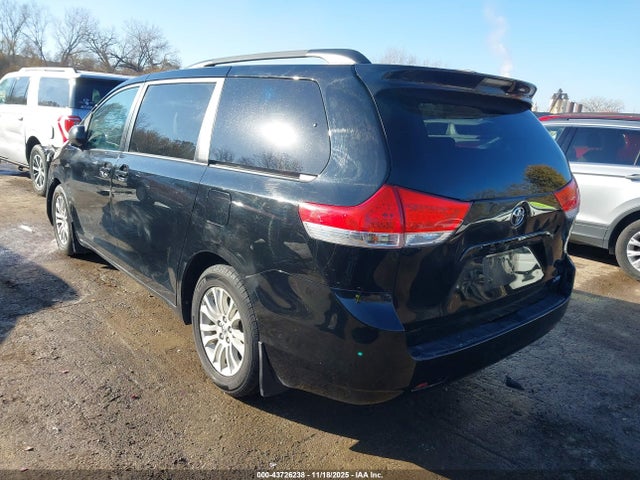 Aukcja sprzedaży 2014 Toyota Sienna Xle V6 8 Passenger, vin: 5TDYK3DC1ES525477, numer aukcji: 43726238