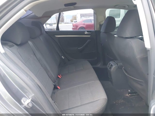 Продаж на аукціоні авто 2010 Volkswagen Jetta S, vin: 3VWJZ7AJ2AM017355, номер лоту: 43726279