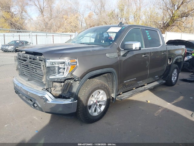 1GTP9BEK0KZ273867 GMC Sierra 1500 Sle