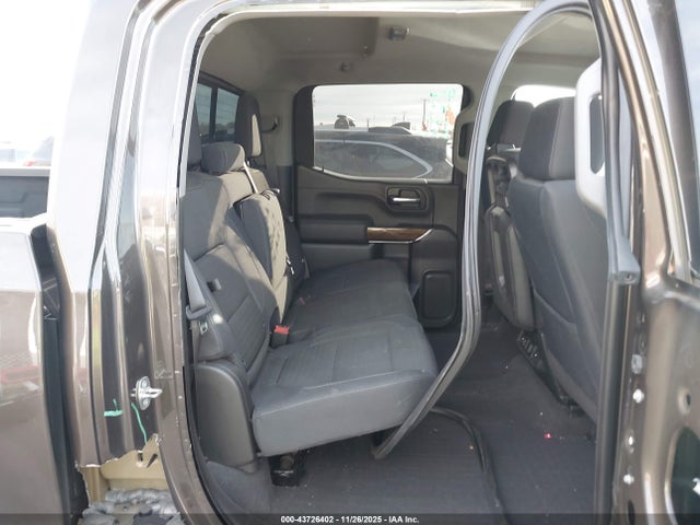 1GTP9BEK0KZ273867 GMC Sierra 1500 Sle
