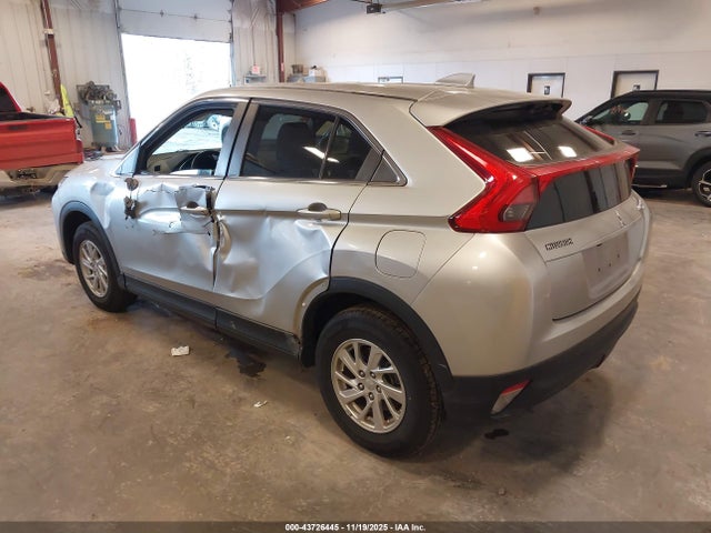 2019 MITSUBISHI ECLIPSE CROSS JA4AT3AAXKZ038669 Photo 2