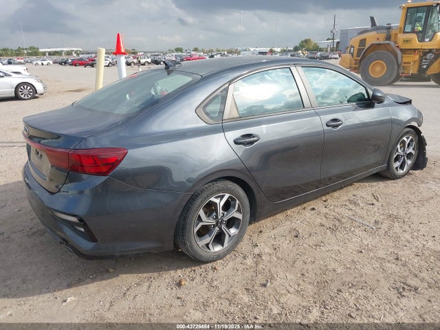 2021 KIA FORTE 3KPF24AD2ME263326 Photo 3
