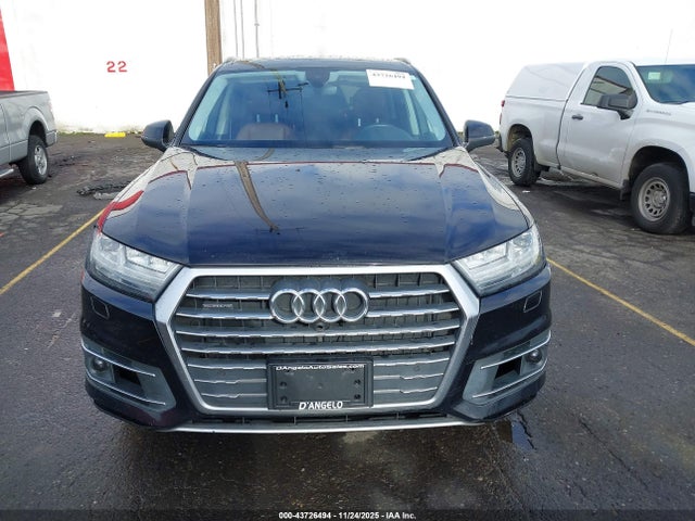 WA1LAAF71JD051564 Audi Q7 3.0t Premium
