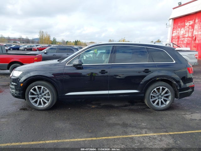 WA1LAAF71JD051564 Audi Q7 3.0t Premium