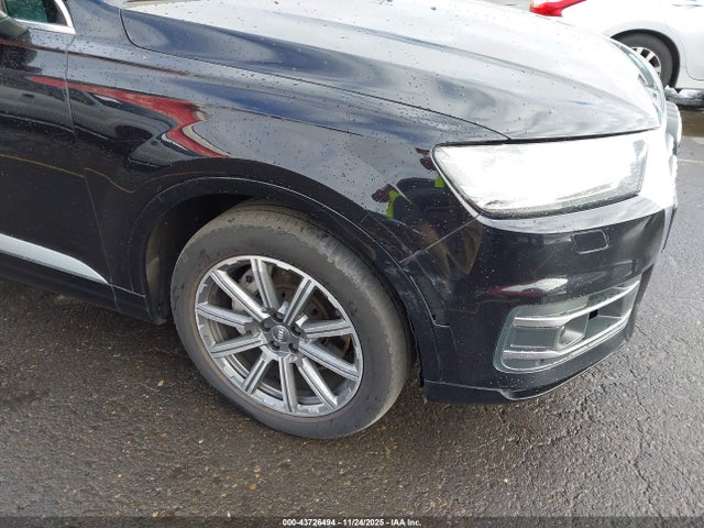 WA1LAAF71JD051564 Audi Q7 3.0t Premium