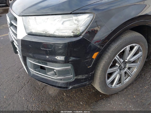 WA1LAAF71JD051564 Audi Q7 3.0t Premium