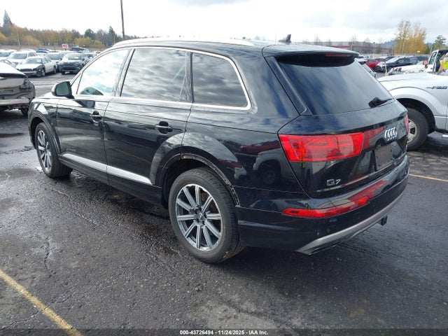 2018 AUDI Q7 WA1LAAF71JD051564 Photo 2