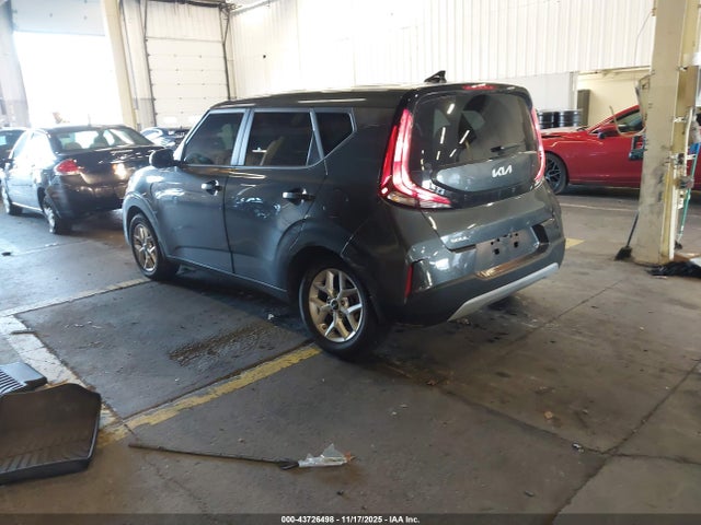KNDJ23AU1R7904090 KIA SOUL S