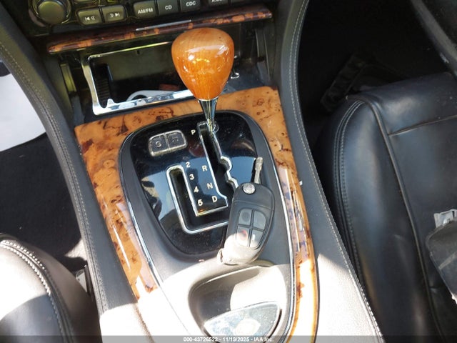 2008 JAGUAR XJ SAJWA79B68SH21531 Photo 10