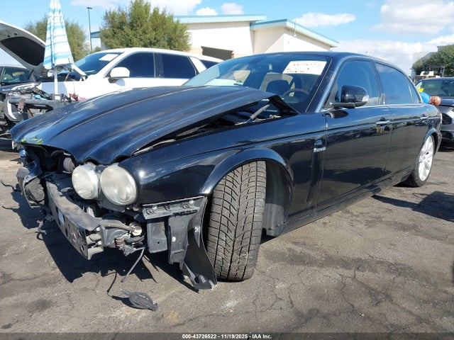 2008 JAGUAR XJ SAJWA79B68SH21531 Photo 1