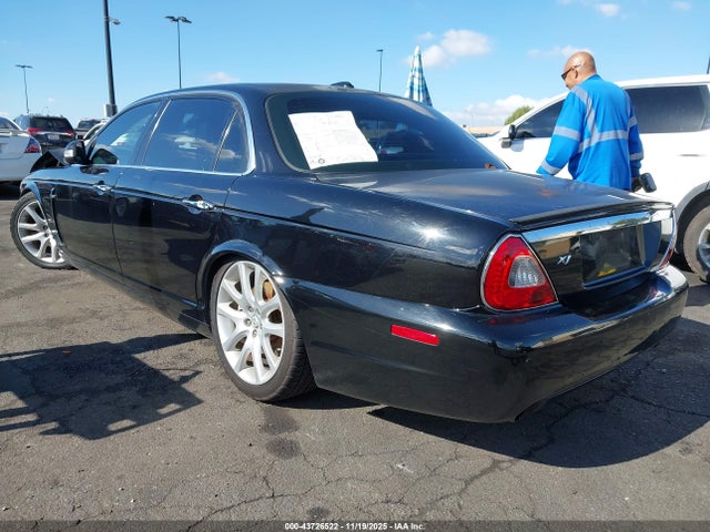 2008 JAGUAR XJ SAJWA79B68SH21531 Photo 2
