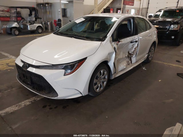 JTDEPMAE4N3030210 Toyota COROLLA LE