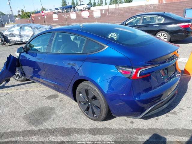 2025 TESLA MODEL 3 5YJ3E1EA9SF058411 Photo 2