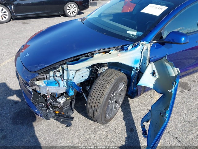 2025 TESLA MODEL 3 5YJ3E1EA9SF058411 Photo 5