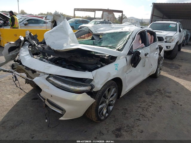 1G1ZH5SX9GF268083 Chevrolet Malibu Premier