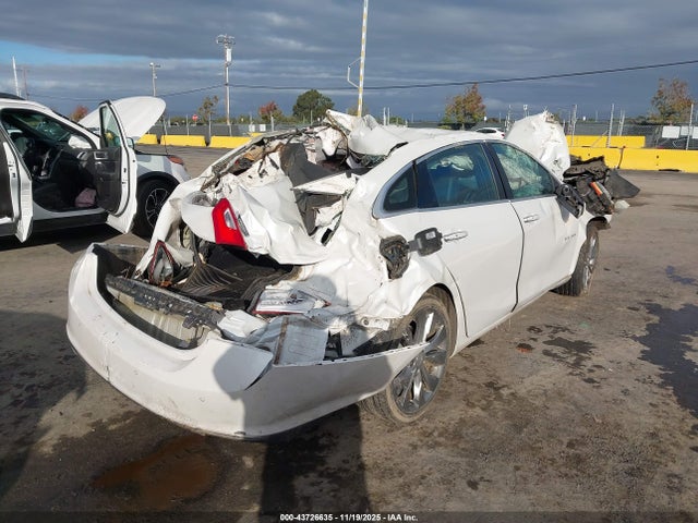 1G1ZH5SX9GF268083 Chevrolet Malibu Premier