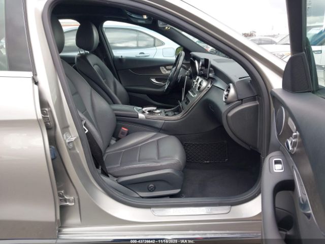 2019 MERCEDES-BENZ C 300 55SWF8DB1KU283658 Photo 4