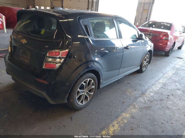 Chevrolet Sonic Lt Auto 2017 1G1JD6SB4H4138955 Image 4