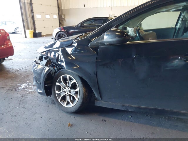 Chevrolet Sonic Lt Auto 2017 1G1JD6SB4H4138955 Image 6