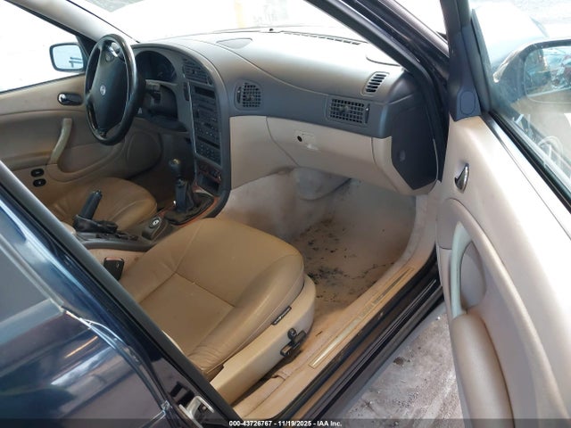 2000 SAAB 9-5 YS3ED45E3Y3069550 Photo 4