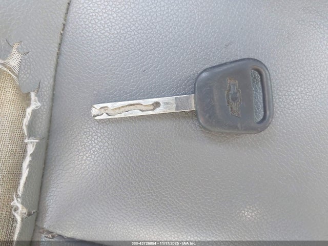 1GB2KUEGXFZ510588 Chevrolet Silverado 2500hd Wt