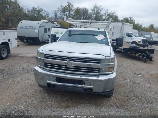 1GB2KUEGXFZ510588 Chevrolet Silverado 2500hd Wt