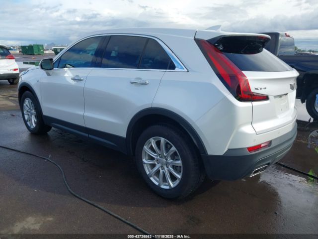2022 CADILLAC XT4 1GYAZAR49NF107519 Photo 2
