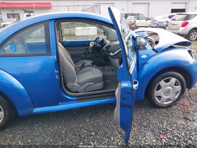 Aukcja sprzedaży 2000 Volkswagen New Beetle Gl, vin: 3VWBC21C1YM413054, numer aukcji: 43726891