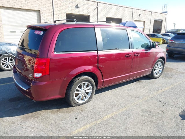 2C4RDGCG1JR183946 Dodge Grand Caravan Sxt