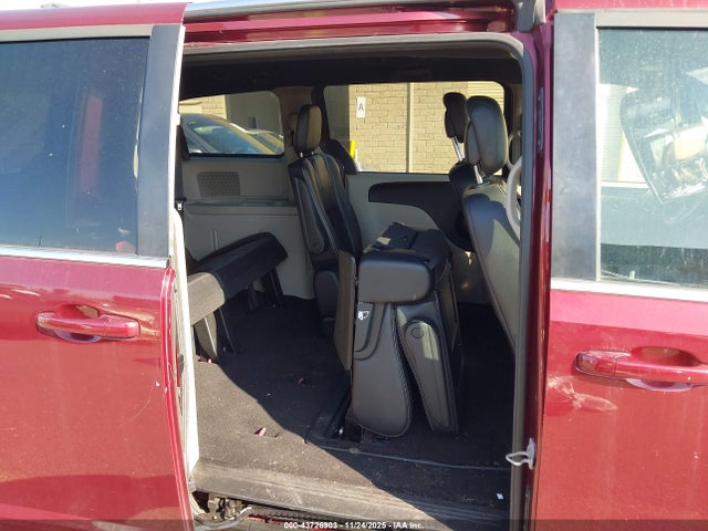 2C4RDGCG1JR183946 Dodge Grand Caravan Sxt
