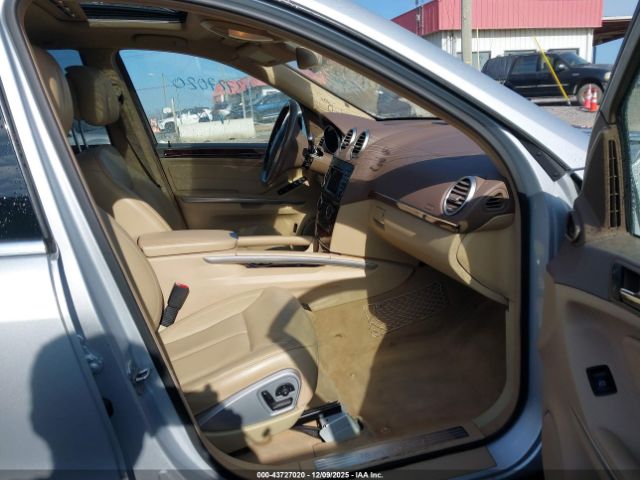 2010 MERCEDES-BENZ GL 550 4JGBF8GE4AA573417 Photo 4