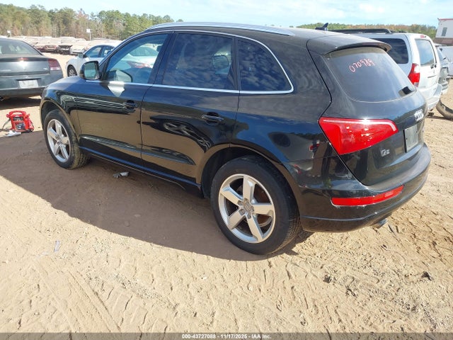 2011 AUDI Q5 WA1LFAFP1BA070989 Photo 2