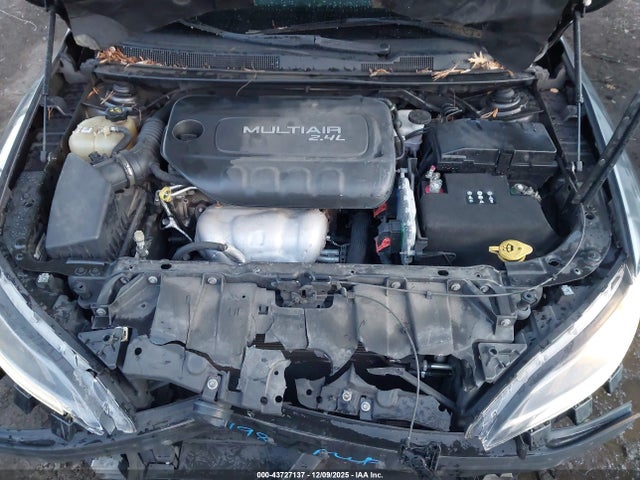 43727137 :رقم المزاد ، 1C3CCCAB7FN633472 vin ، 2015 Chrysler 200 Limited مزاد بيع