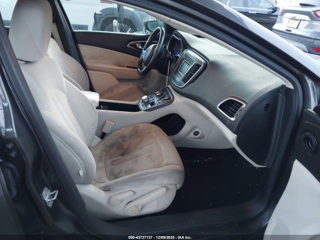 43727137 :رقم المزاد ، 1C3CCCAB7FN633472 vin ، 2015 Chrysler 200 Limited مزاد بيع