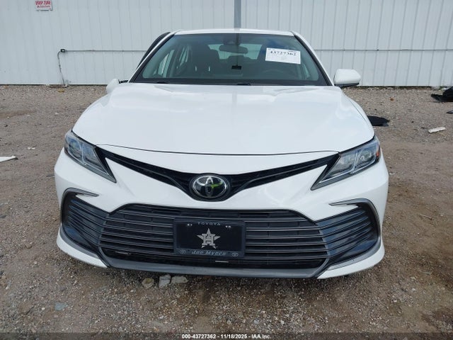 4T1C11AK9MU587812 Toyota CAMRY LE