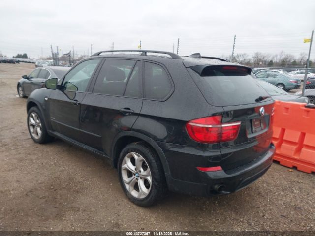 2011 BMW X5 5UXZV4C56BLL58114 Photo 2