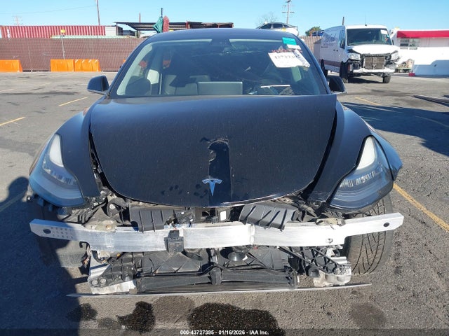 Tesla MODEL 3 2018 5YJ3E1EA0JF008446 Image 11