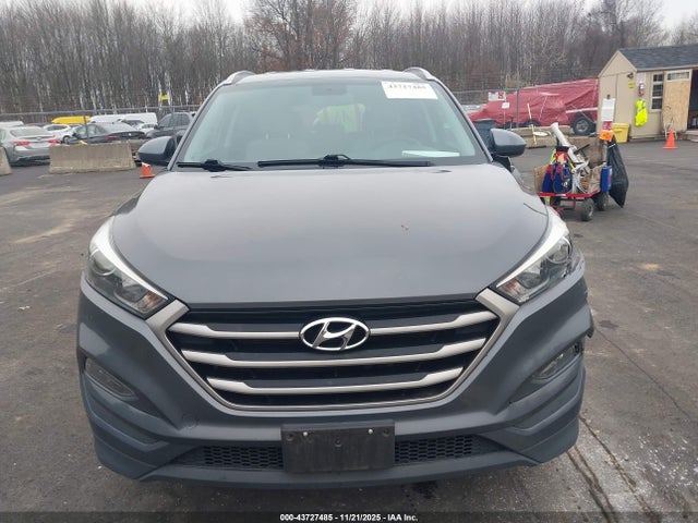 Продаж на аукціоні авто 2018 Hyundai Tucson Sel, vin: KM8J3CA4XJU681563, номер лоту: 43727485