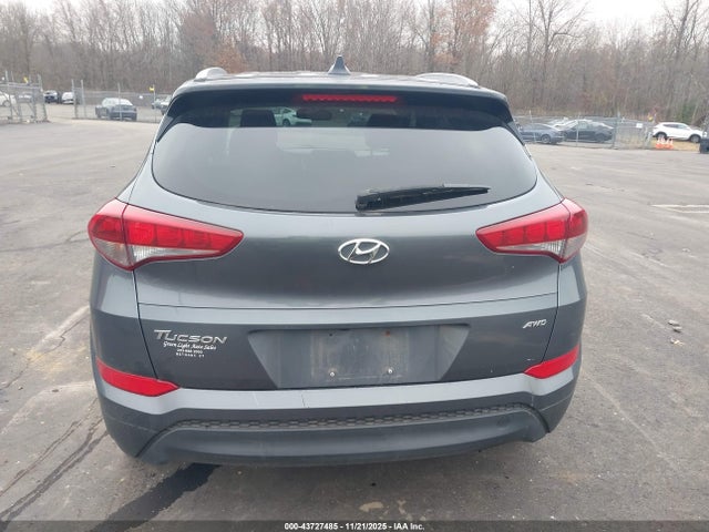 Продаж на аукціоні авто 2018 Hyundai Tucson Sel, vin: KM8J3CA4XJU681563, номер лоту: 43727485