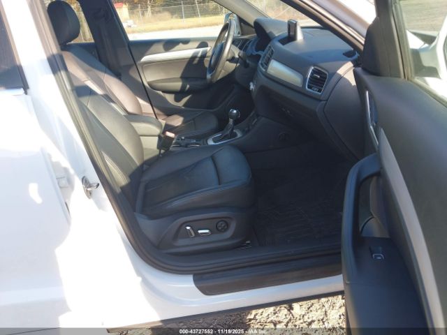 2017 AUDI Q3 WA1JCCFS3HR008925 Photo 4