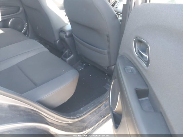 3CZRU6H51NM746065 Honda Hr-v Awd Ex