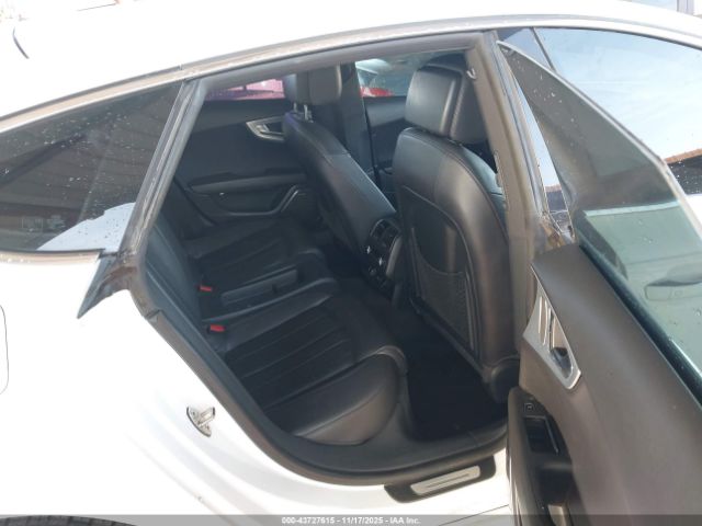 2012 AUDI A7 WAUSGAFC1CN030964 Photo 7