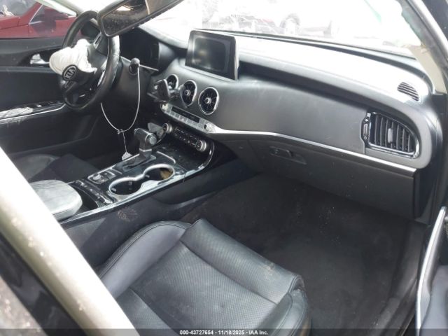 2018 KIA STINGER KNAE25LAXJ6011343 Photo 4
