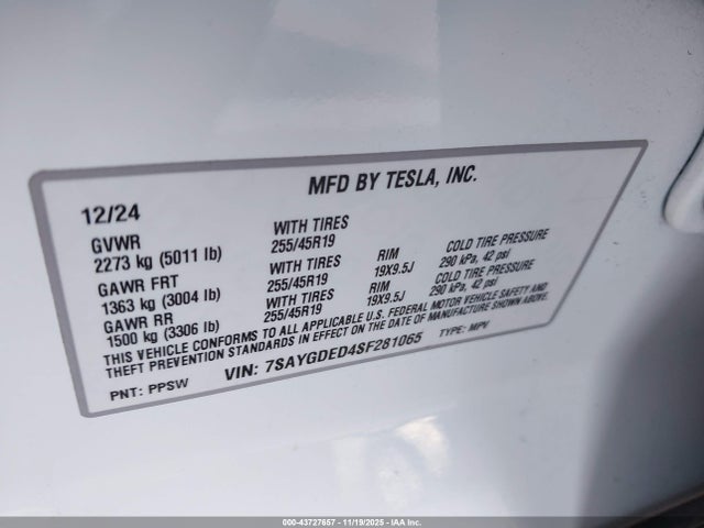 2025 TESLA MODEL Y 7SAYGDED4SF281065 Photo 8