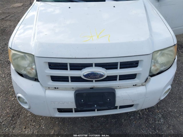 43727700 :رقم المزاد ، 1FMCU59349KC05460 vin ، 2009 Ford Escape Hybrid Limited مزاد بيع